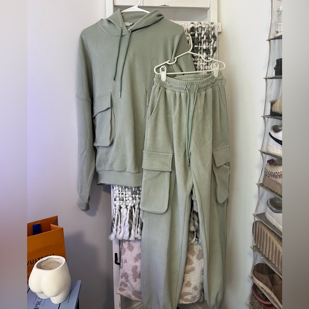Adika Cargo Matching Set